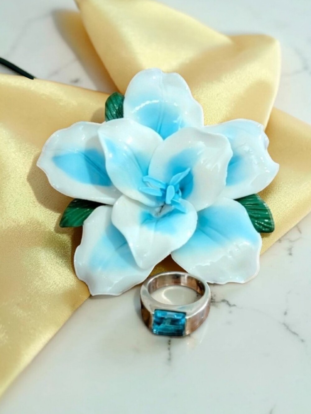 Signed Sparkling Aquamarine .925 Sterling Silver Inlaid Solitaire Ring